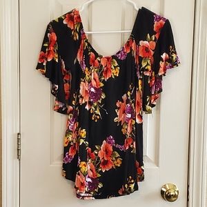 e. Luna | Floral Off the Shoulder Loose Fit Blouse Size M
